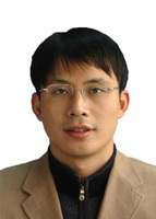 擅长脑肿瘤、脑血管病和功能性疾病的微创治疗，尤其在垂体瘤、颅咽管瘤等鞍区肿瘤的、三叉神经痛、面肌痉挛疾病的神经内镜微创治疗；腰椎间突出的脊柱内镜微创治疗。