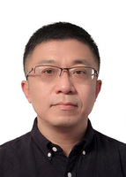 擅长血管外科介入、手术方法治疗腹主动脉瘤、静脉曲张、肺栓塞的溶栓治疗及深静脉滤器的植入治疗